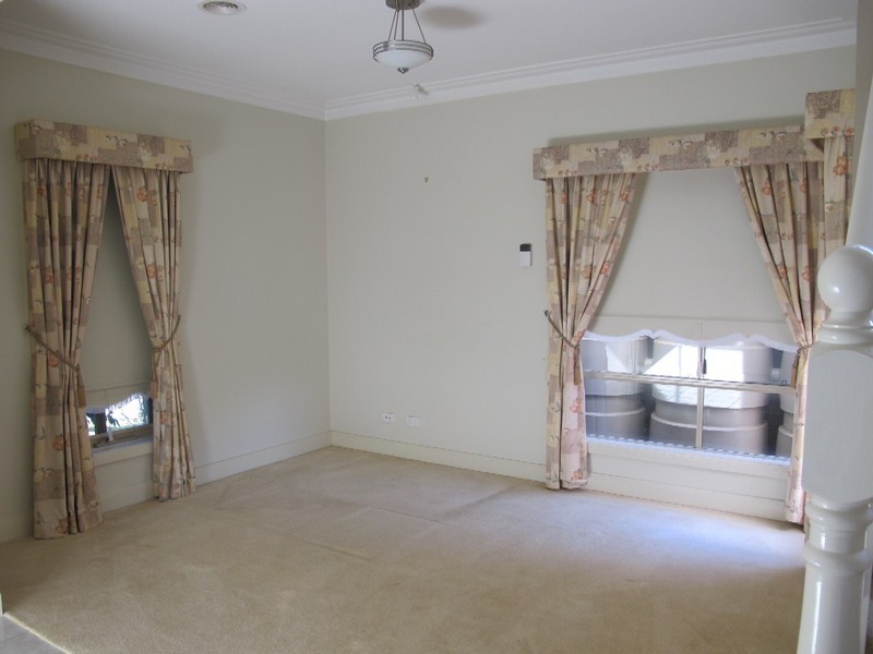 47 St Georges Ave, Caroline Springs VIC 3023