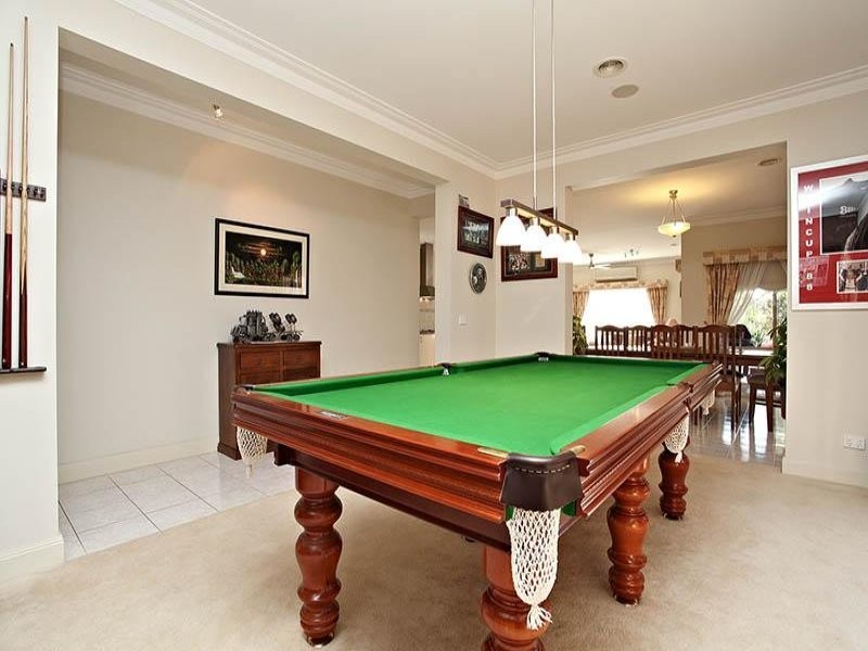 47 St Georges Ave, Caroline Springs VIC 3023