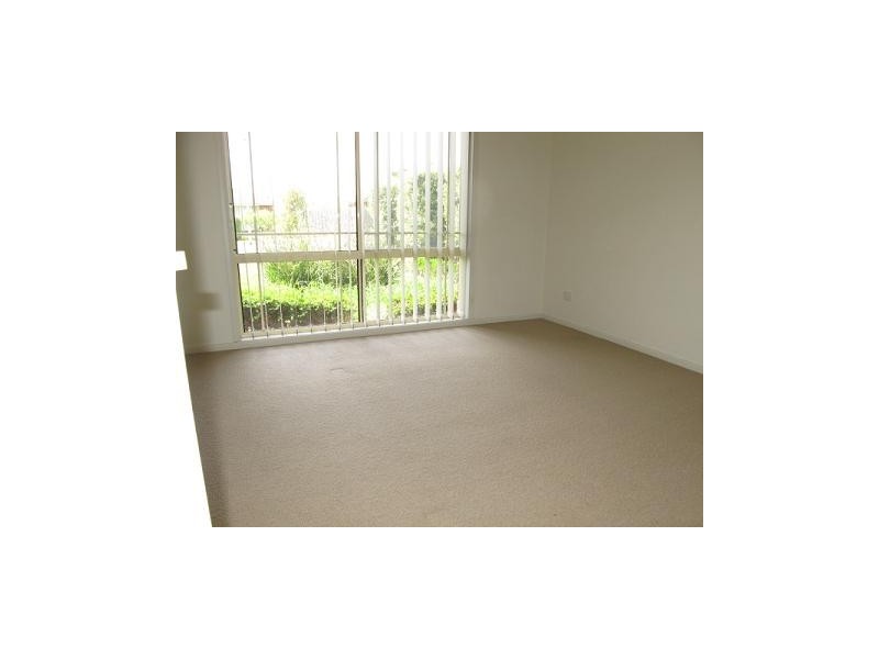 8 Champagne Way, Hillside VIC 3037