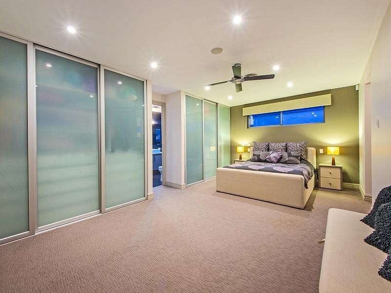 77 Taylors Hill Boulevard, Taylors Hill VIC 3037