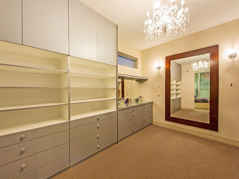 77 Taylors Hill Boulevard, Taylors Hill VIC 3037