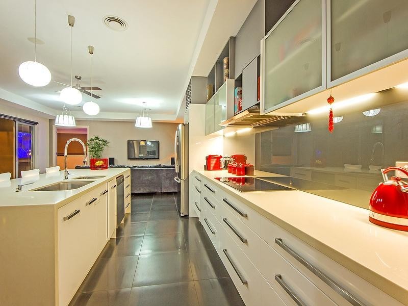77 Taylors Hill Boulevard, Taylors Hill VIC 3037