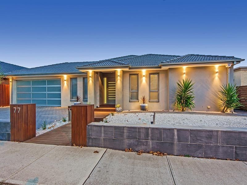 77 Taylors Hill Boulevard, Taylors Hill VIC 3037