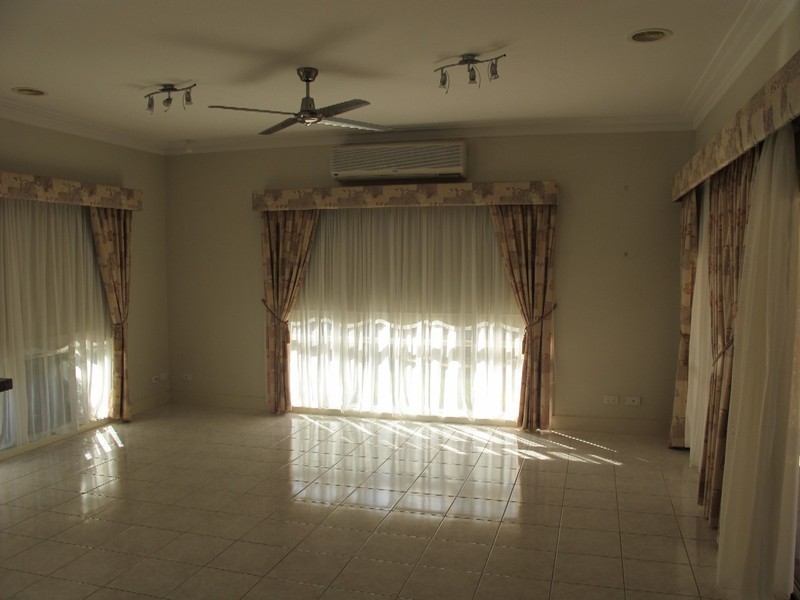 47 St Georges Ave, Caroline Springs VIC 3023