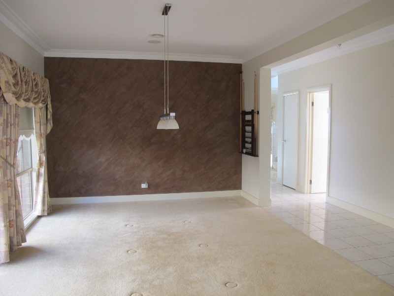 47 St Georges Ave, Caroline Springs VIC 3023