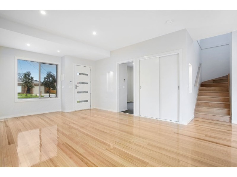 1/252 Parer Road, Airport West VIC 3042