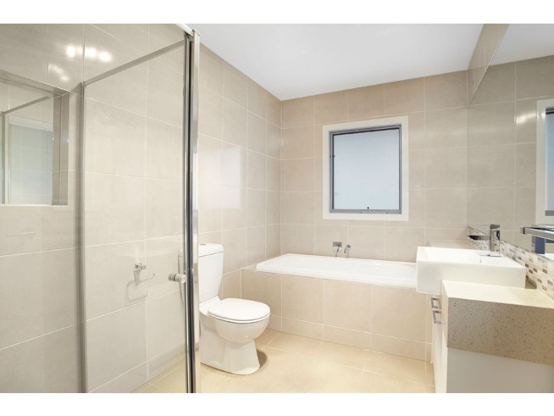 1/252 Parer Road, Airport West VIC 3042