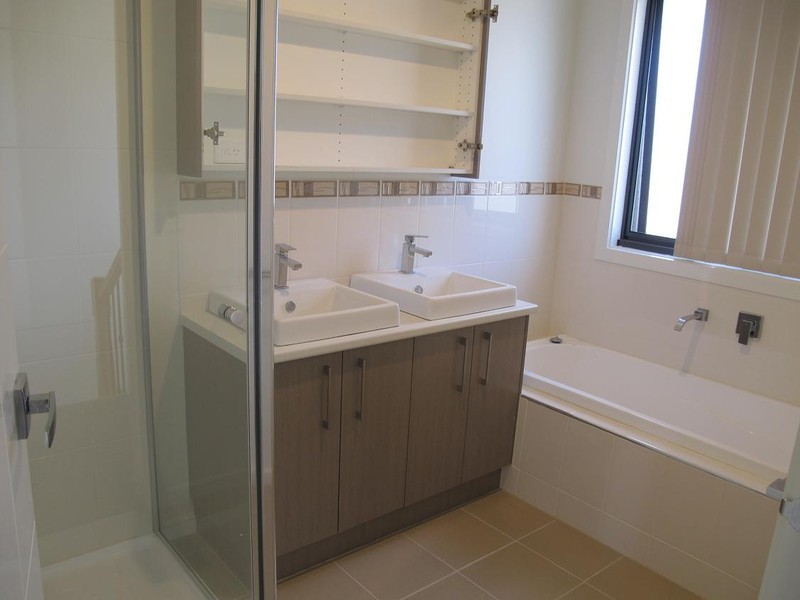 3/21 Breadalbane Court, Sydenham VIC 3037