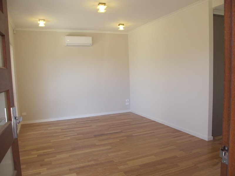 3/21 Breadalbane Court, Sydenham VIC 3037