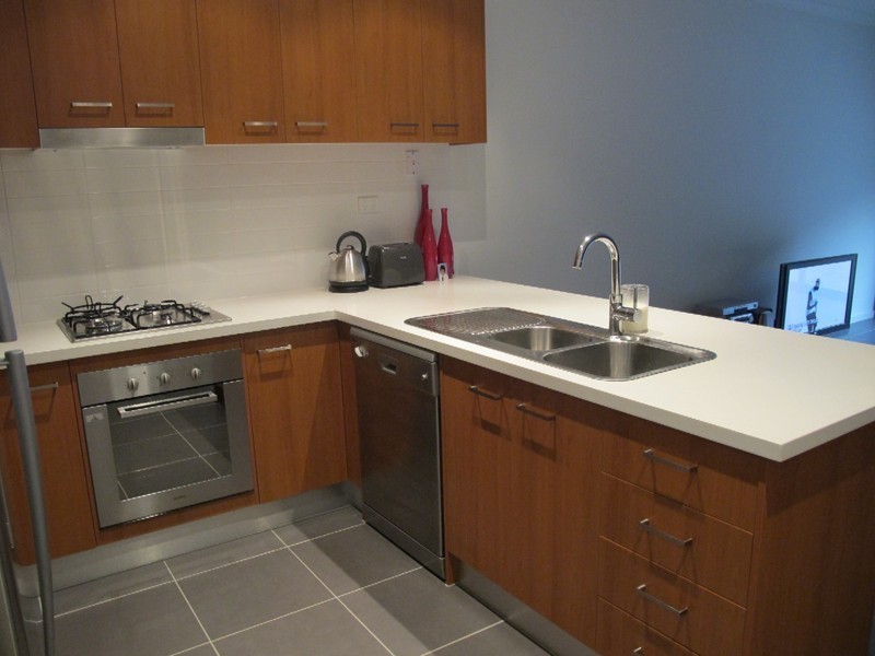 13 Bay Street, Caroline Springs VIC 3023