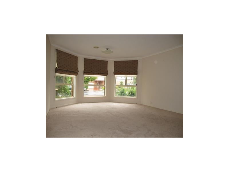11 Cotteridge Place, Caroline Springs VIC 3023
