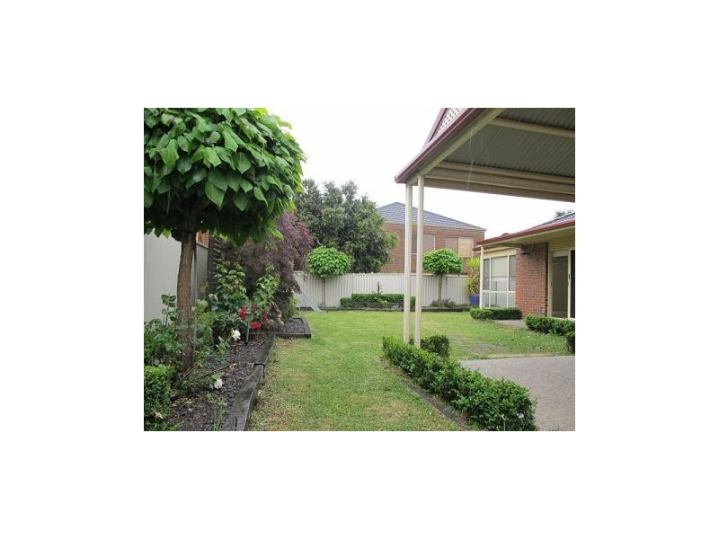 11 Cotteridge Place, Caroline Springs VIC 3023
