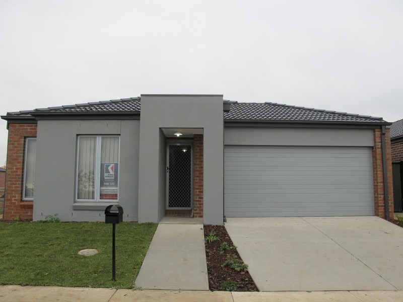 68 Moor Park Drive, Craigieburn VIC 3064