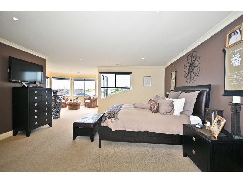 29 Bramshaw Crescent, Hillside VIC 3037