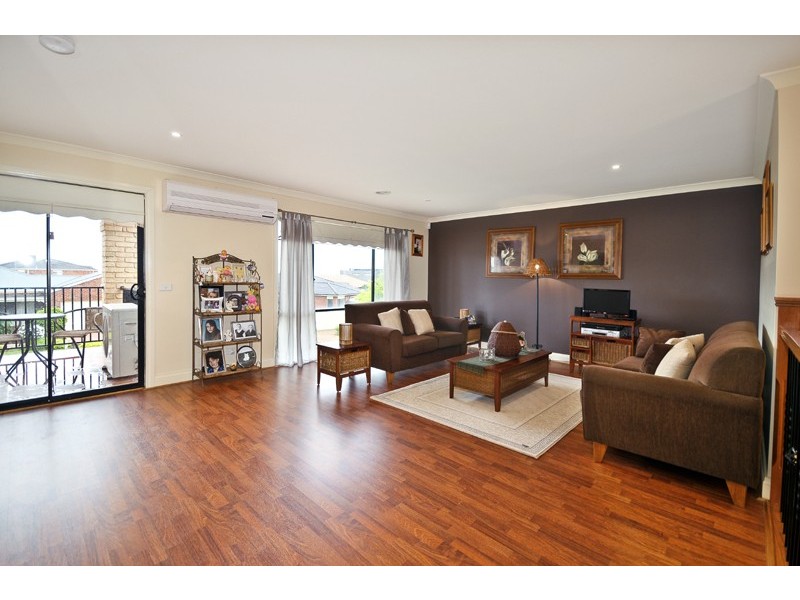 29 Bramshaw Crescent, Hillside VIC 3037