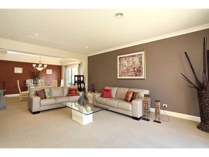29 Bramshaw Crescent, Hillside VIC 3037