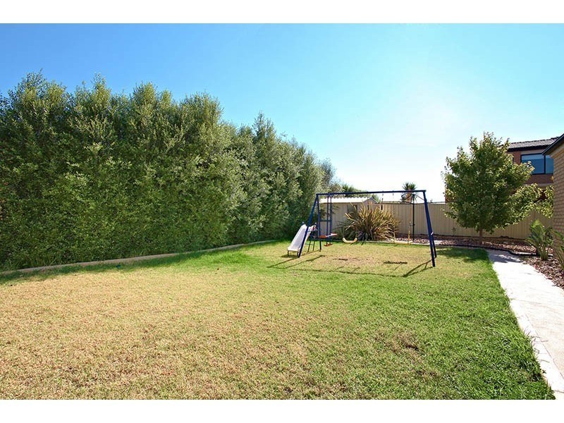 29 Bramshaw Crescent, Hillside VIC 3037