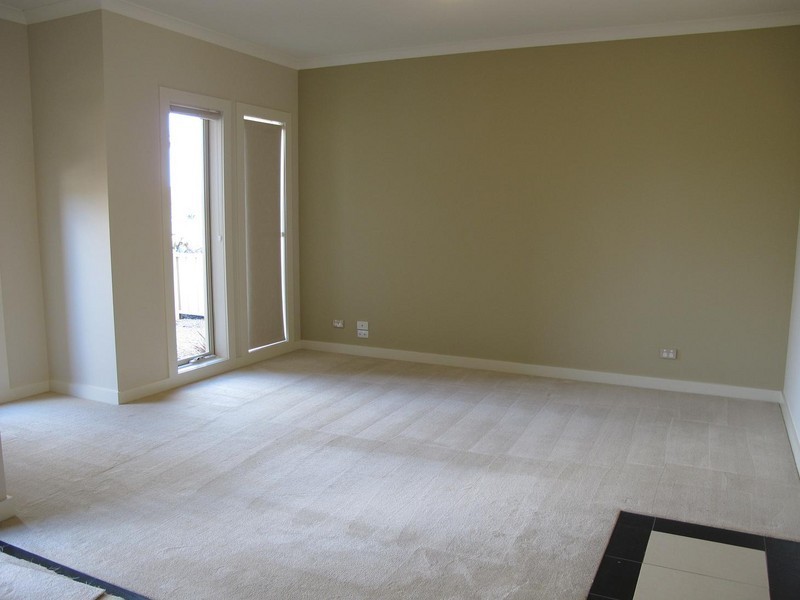 13 Irwin Gardens, Caroline Springs VIC 3023