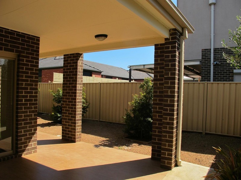 13 Irwin Gardens, Caroline Springs VIC 3023