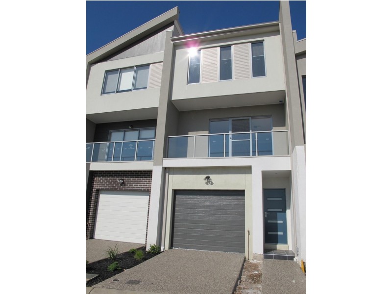 22/ 69-77 Lancefield Drive, Caroline Springs VIC 3023