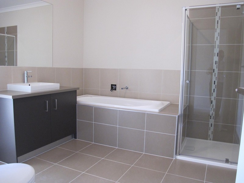 22/ 69-77 Lancefield Drive, Caroline Springs VIC 3023