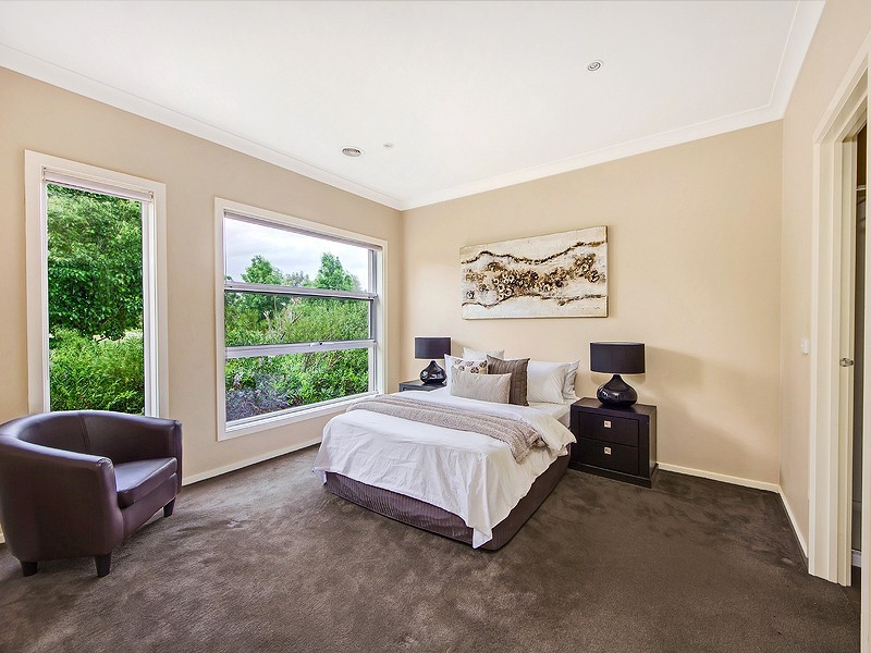 7 Whatmough Street, Caroline Springs VIC 3023