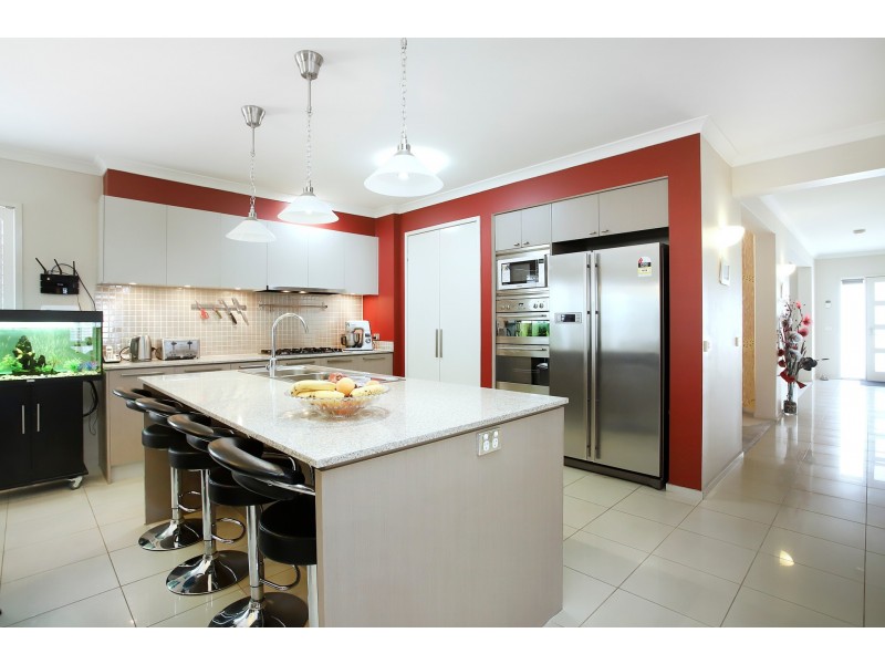 13 Drummond Street, Caroline Springs VIC 3023