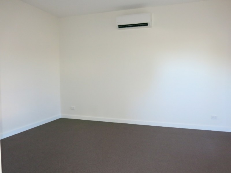 1/7 The Mews, Sunshine West VIC 3020