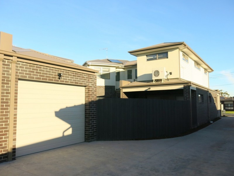 1/7 The Mews, Sunshine West VIC 3020