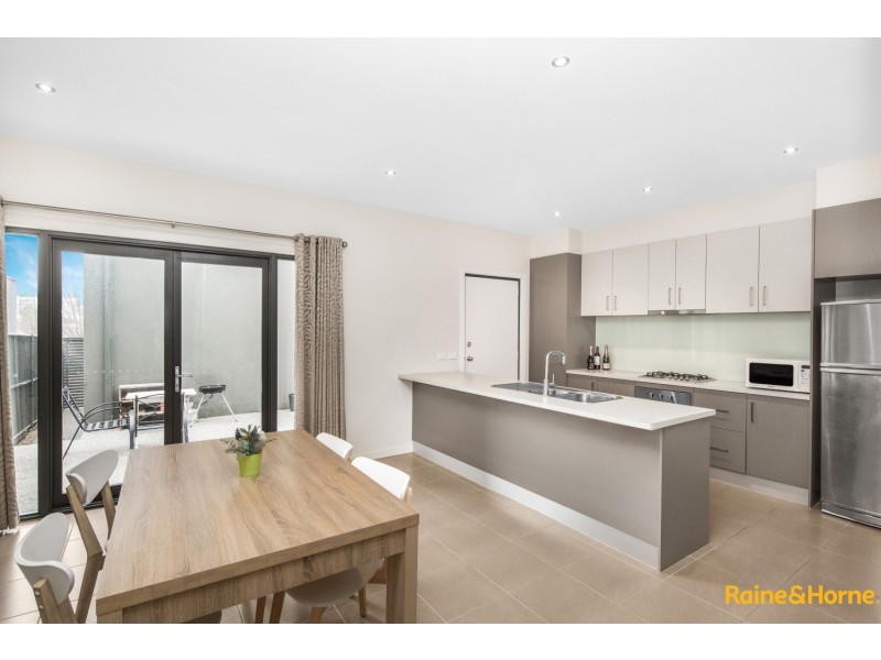 143 The Esplanade, Caroline Springs VIC 3023