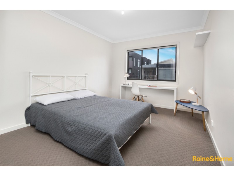 143 The Esplanade, Caroline Springs VIC 3023