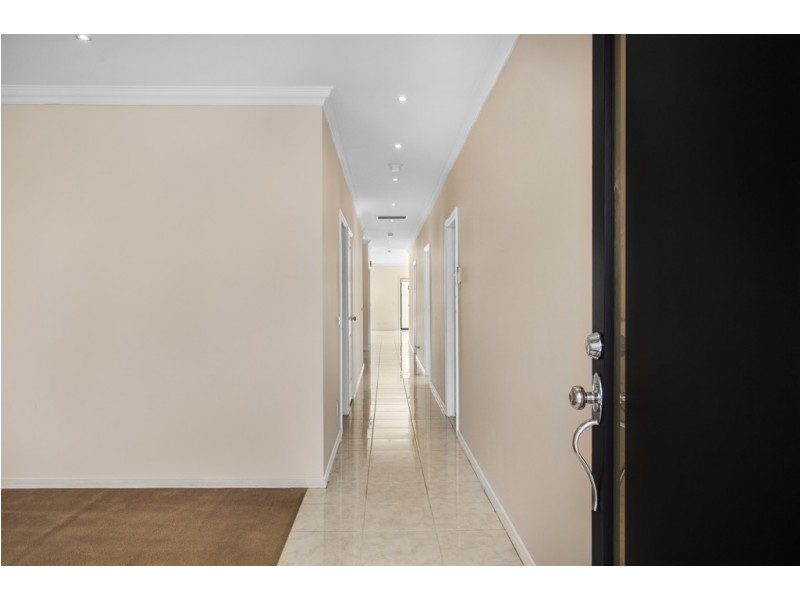 42 St Vincent Way, Caroline Springs VIC 3023