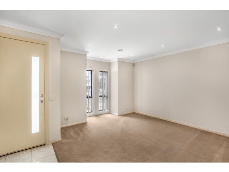 42 St Vincent Way, Caroline Springs VIC 3023