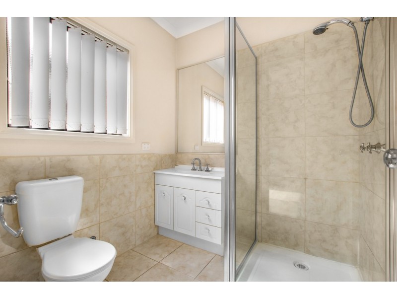 42 St Vincent Way, Caroline Springs VIC 3023