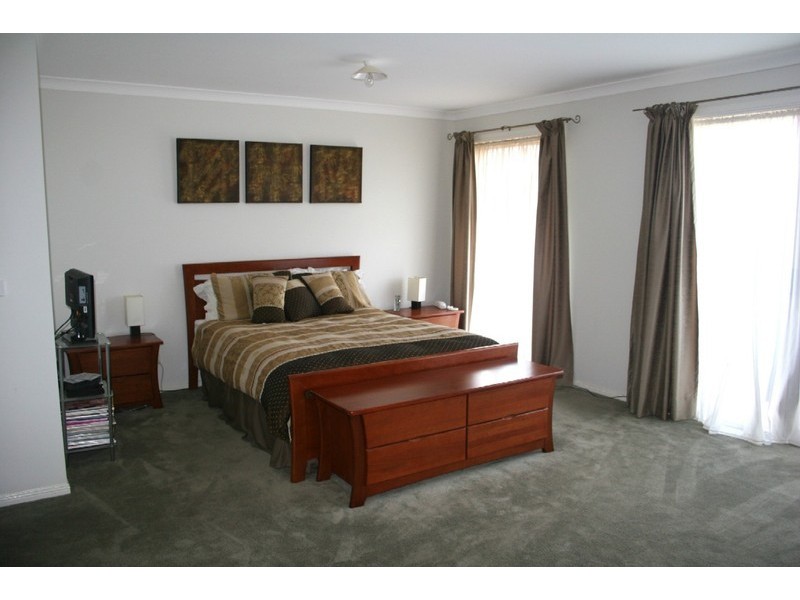 49 Addicott Way, Taylors Hill VIC 3037