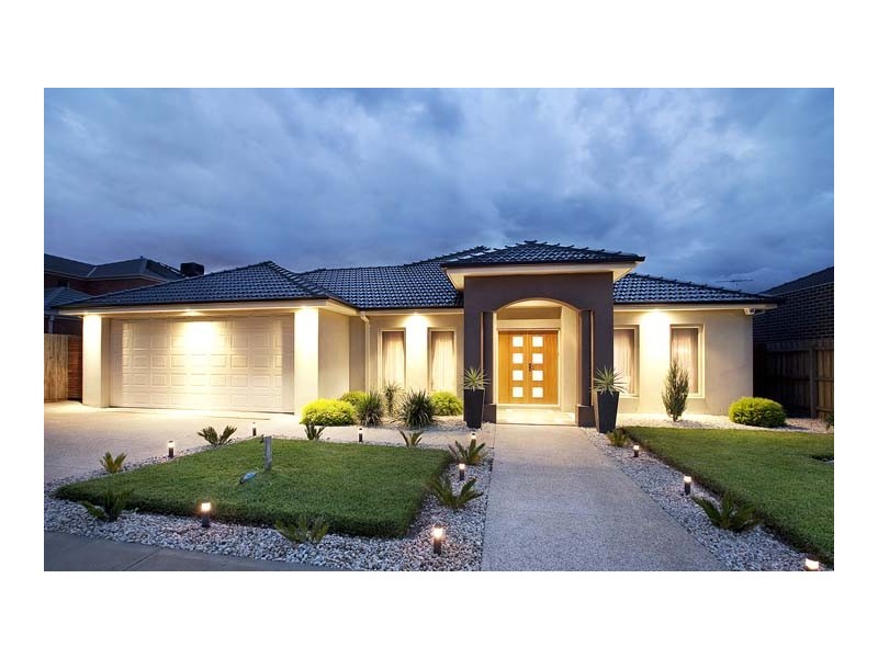 6 Bronte Way, Taylors Hill VIC 3037