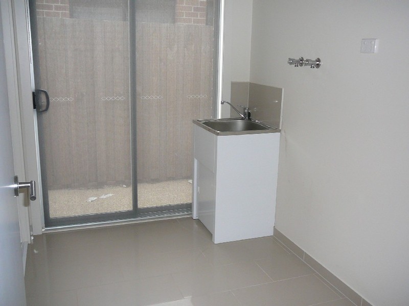 1 Garnet Way, Taylors Hill VIC 3037