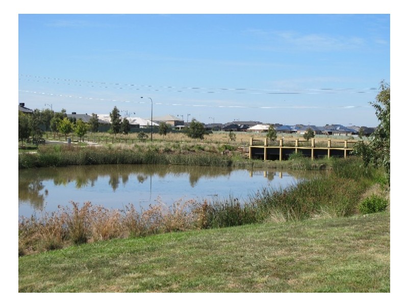 9 Weigall Close, Caroline Springs VIC 3023