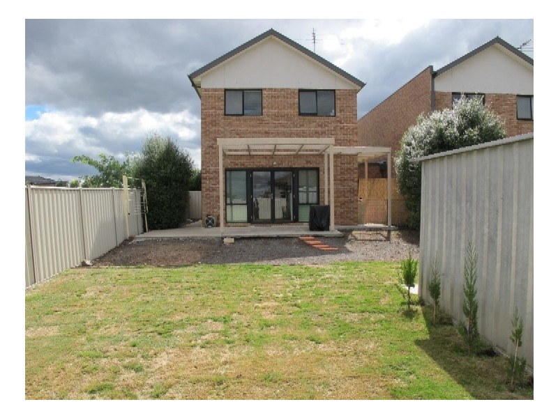 80 Jindabyne Avenue, Taylors Hill VIC 3037
