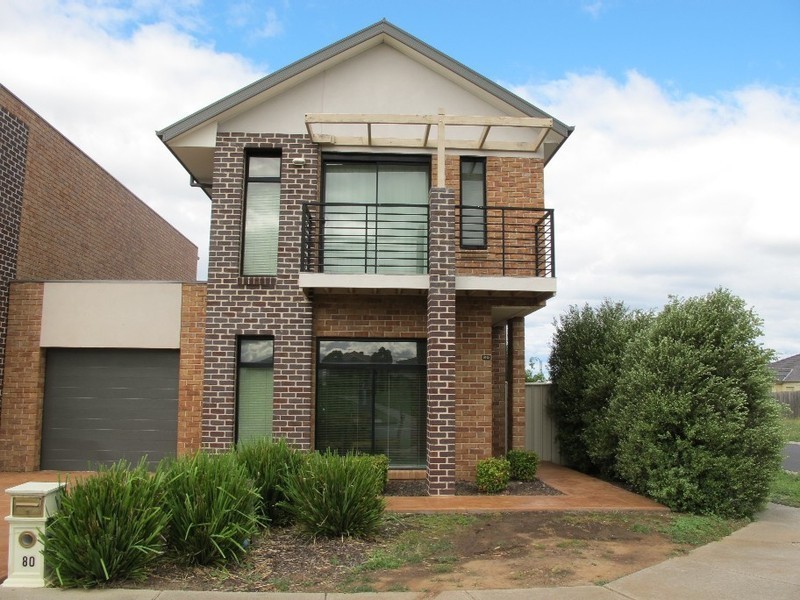 80 Jindabyne Avenue, Taylors Hill VIC 3037