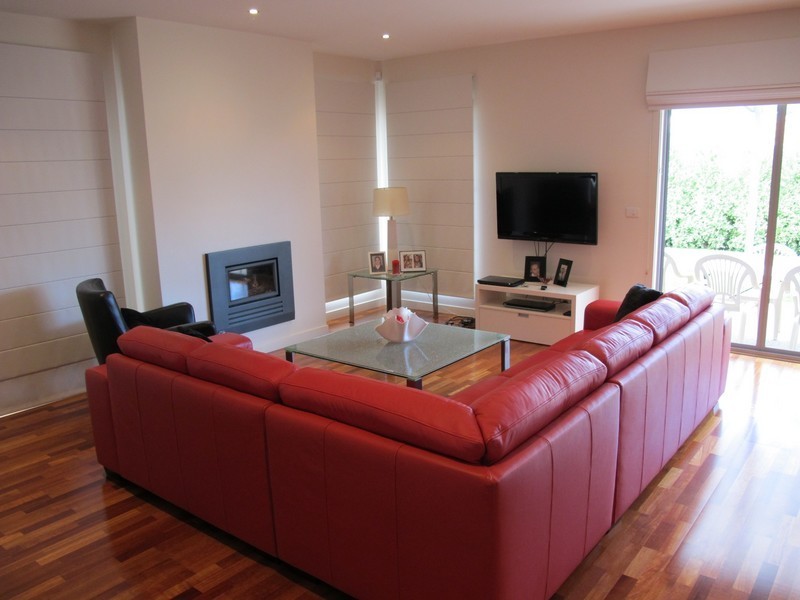 4 Pembury Way, Hillside VIC 3037