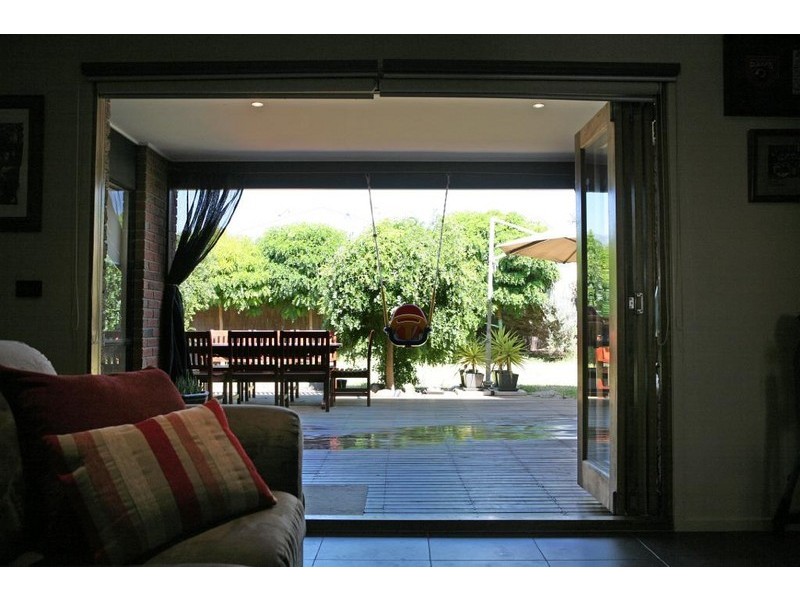 68 Barringo Way, Caroline Springs VIC 3023