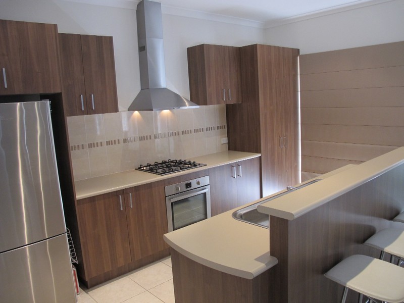 18 Cobaw Circuit, Caroline Springs VIC 3023