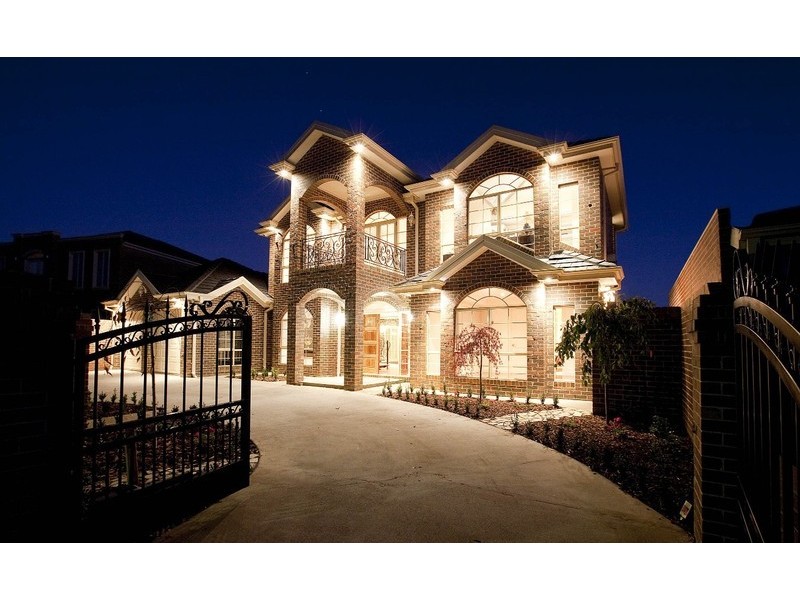 6 Grange Terrace, Taylors Hill VIC 3037