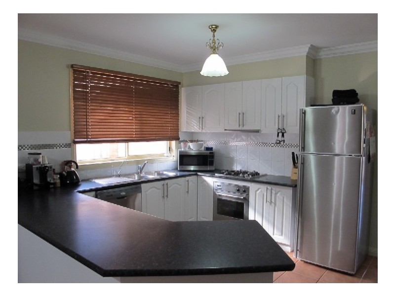 13 Copse Wood Bend, Caroline Springs VIC 3023