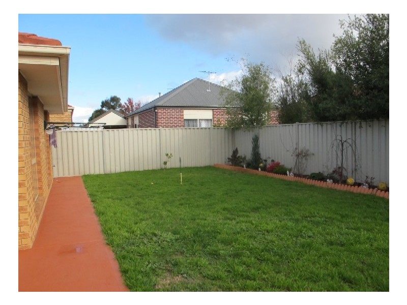 13 Copse Wood Bend, Caroline Springs VIC 3023