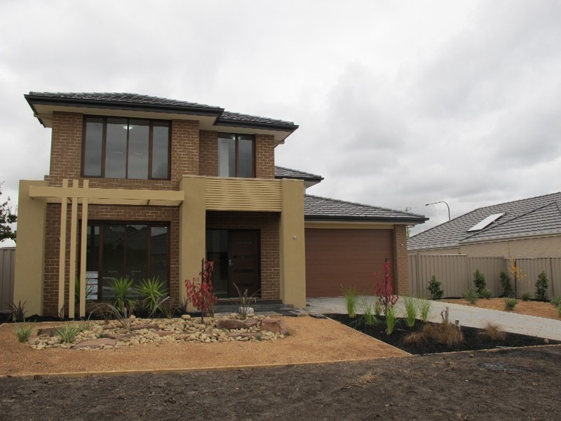 1 Drummond Street, Caroline Springs VIC 3023