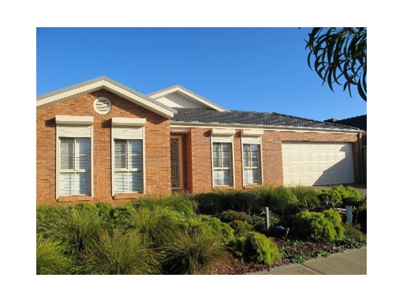 12 Cunningham Chase, Burnside Heights VIC 3023