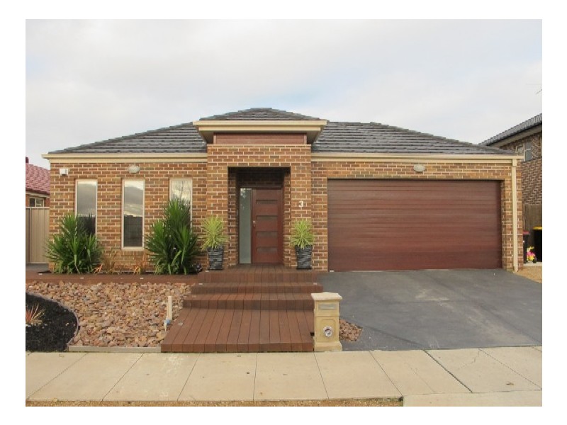 3 Anna Maree Place, Caroline Springs VIC 3023