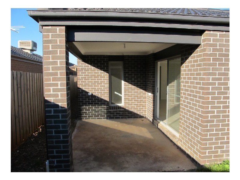 5 Poseidon Street, Melton VIC 3337